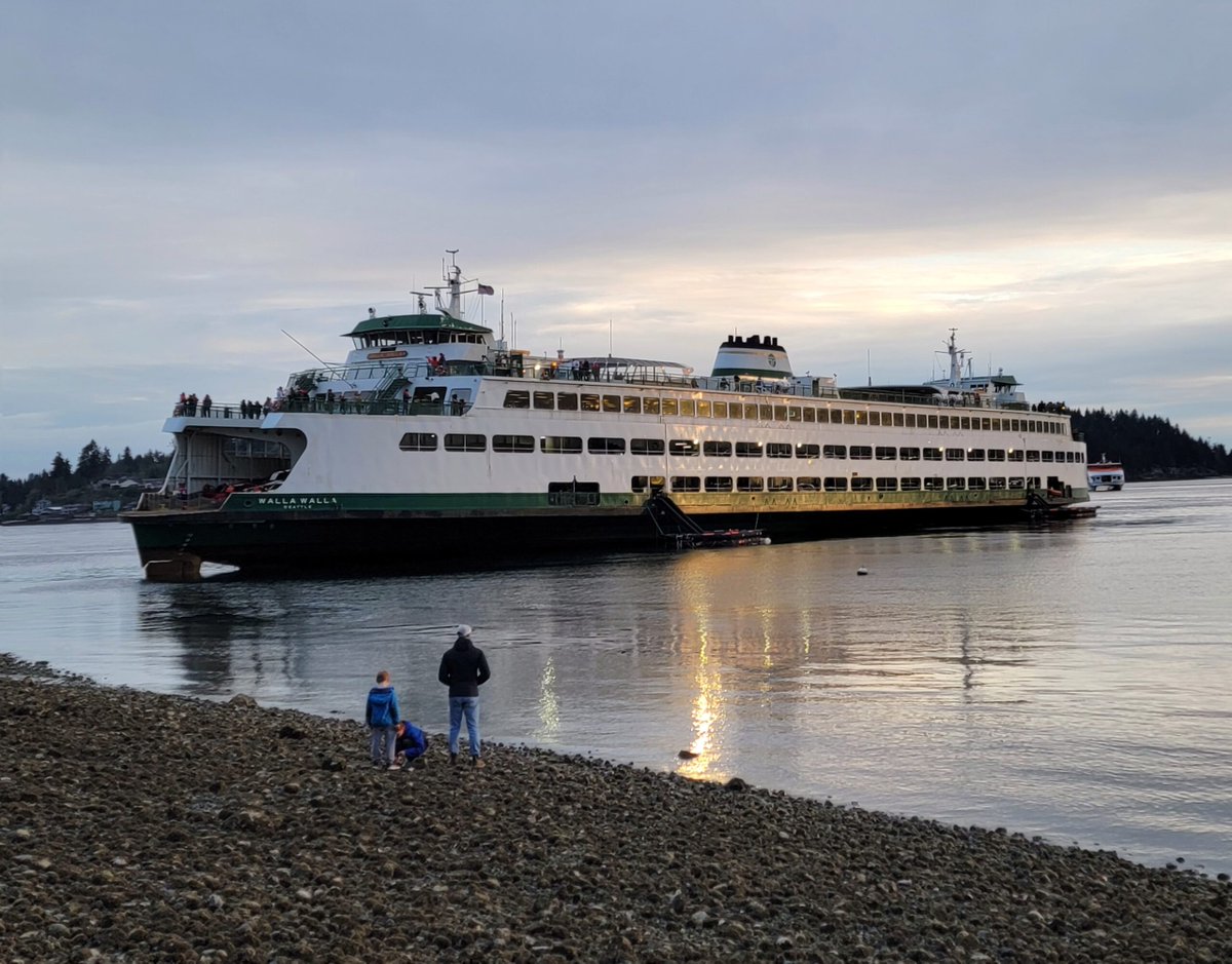 Nuestromar's tweet image. Contaminated Fuel Eyed in Washington State Ferry Grounding: Washington State Ferries has reported that contaminated fuel caused a generator failure on board its Walla Walla ferry, leading to the vessel running… #Accidents #bunkercontamination #grounding  dlvr.it/SndFdW