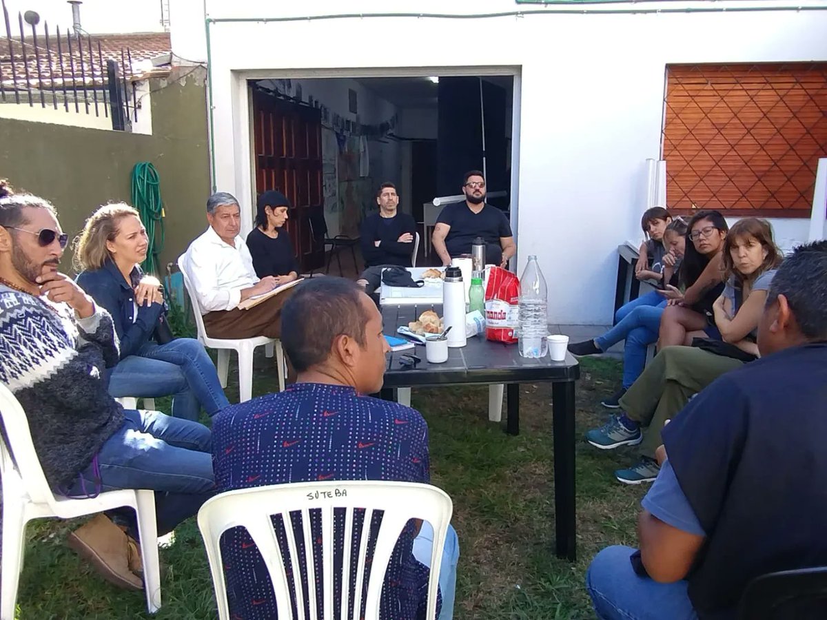 DanteBoeri's tweet image. Nos reunimos la mesa de la @CTAECHEVERRIAE para analizar la coyuntura y seguir construyendo la agenda de nuestra central. 
#SomosCTA @CTAok @ctabsas