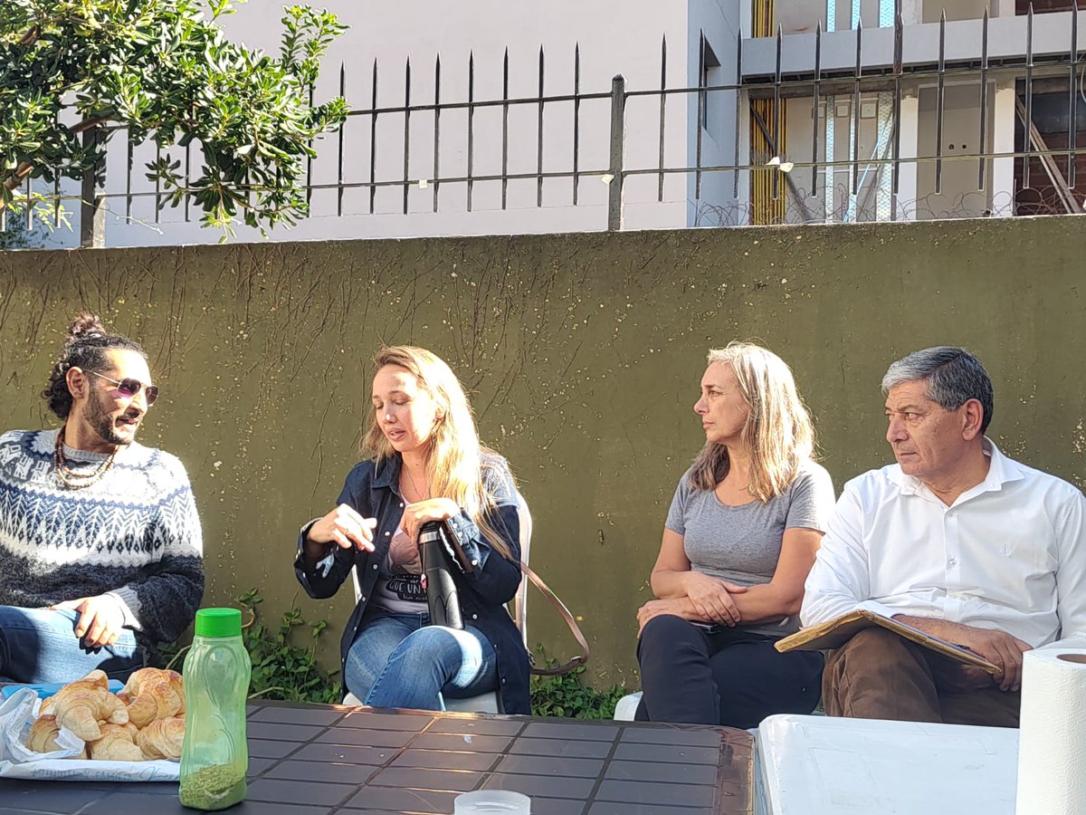 DanteBoeri's tweet image. Nos reunimos la mesa de la @CTAECHEVERRIAE para analizar la coyuntura y seguir construyendo la agenda de nuestra central. 
#SomosCTA @CTAok @ctabsas