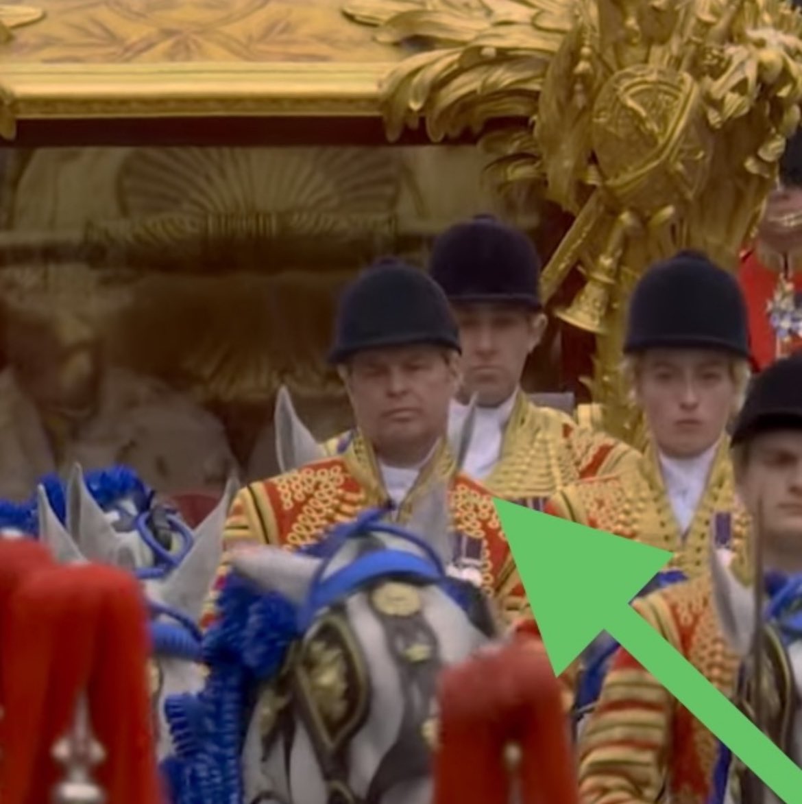 Vodka_Lass's tweet photo. Has @dragonjones got a doppelgänger?? https://t.co/FeB6R1IOU9