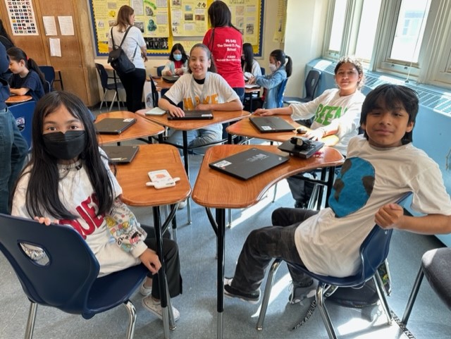 PS97Queens's tweet photo. It gives me great pleasure to announce some of our students were qualified to enter into Minecraft challenge - THE 2023 QUEENS BATTLE OF THE BOROUGHS CHALLENGE. Thank you Ms. Stuart!!!
GOOD LUCK TO OUR STUDENTS!!!! @DOEChancellor @D27NYC @NYCSchools @CS4AllNYC  @27_csa https://t.co/6tKA5NiAaa