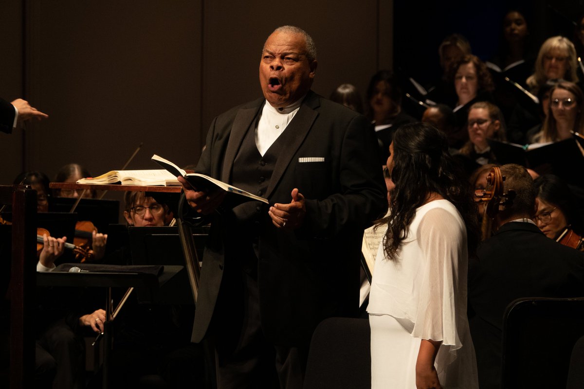 FlaOrchestra's tweet photo. Step back into some of the unforgettable moments from Mendelssohn's Elijah last night through these photos! 

And the best part? 

We continue our performances tonight and tomorrow 🎵

Tickets: https://t.co/GI4E2BGJSZ https://t.co/JmwBPVnYjC
