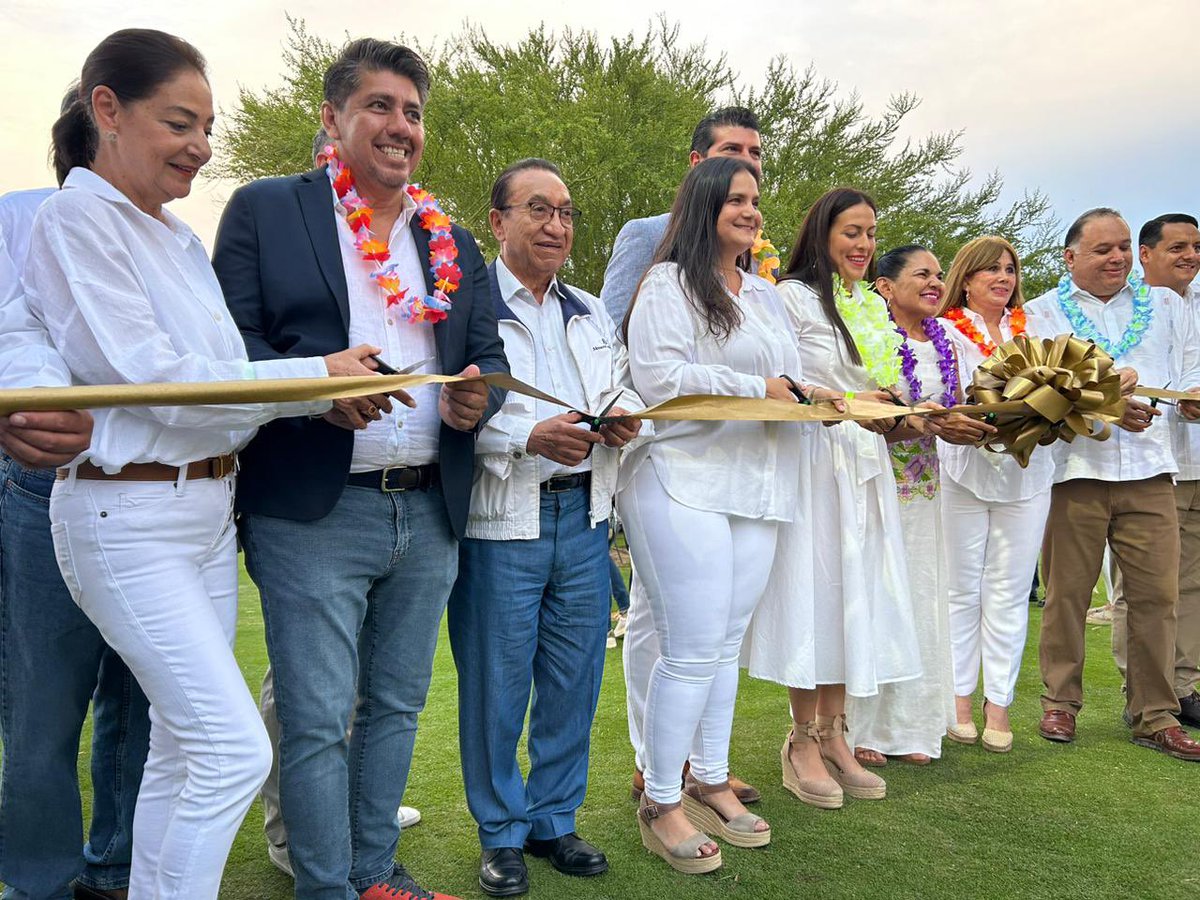 IsaiasGCroc's tweet photo. Presentes en la inauguración del evento “Pasión por el Sabor “ celebrado, en la ciudad de la paz, con una participación de 100 stands con productos de #BCS, con una sistencia de más de dos mil invitadas e invitados. @quirogamilena_ @SECTURBCS @EdithAguilarVi1 @STDS_BCS https://t.co/BOA6ke7Nku
