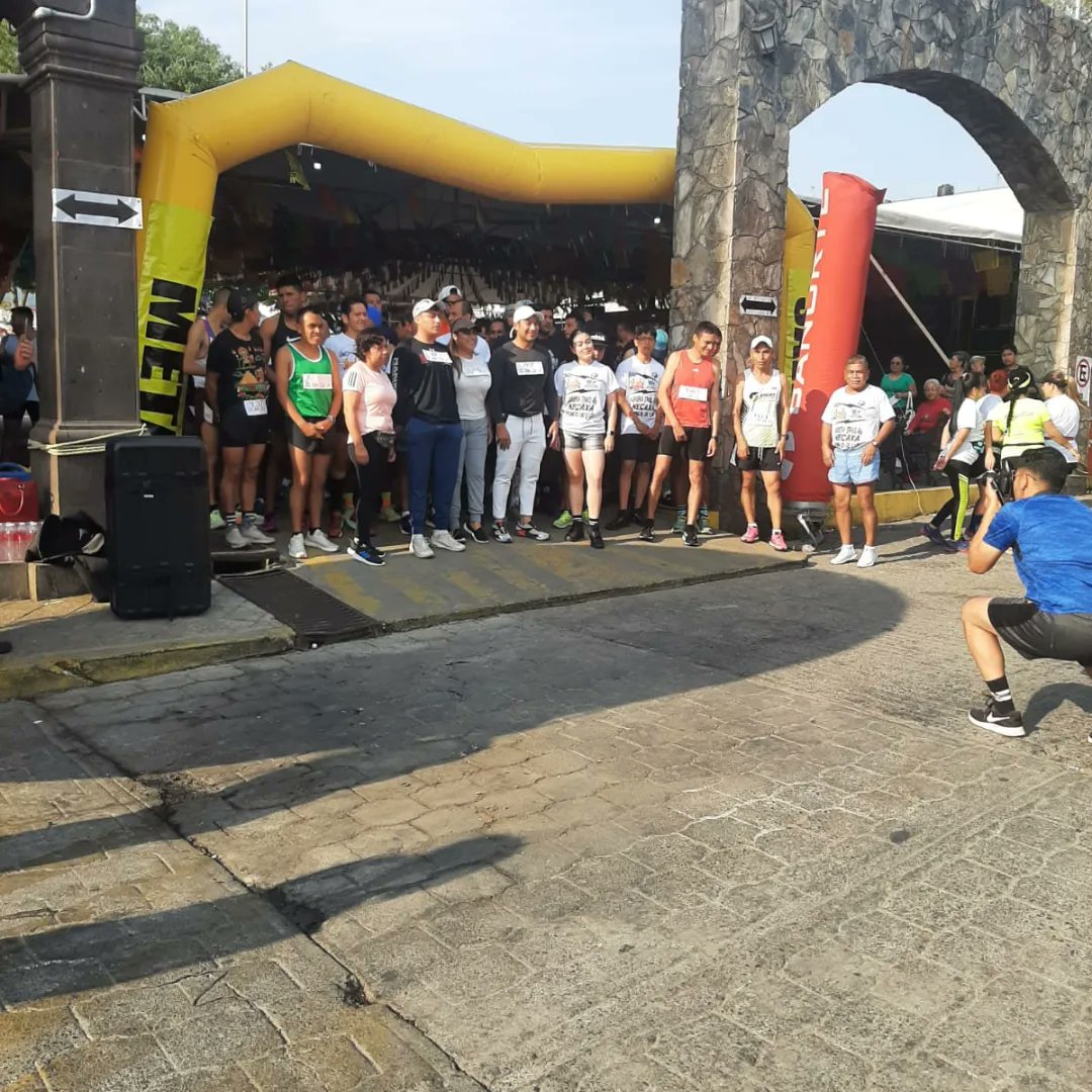 runnershuauchi's tweet photo. Mini carrera Necaxa 4 k 👊👊👊👊👊👌👌👌👌
Estamos listos para iniciar con la corredera de este sábado 6 de Mayo partiendo 🙈🙌🔜🏃♀️
#nieblatraihuauchinango #runnershuauchi #runnershuauchinango #runnershuachi #nieblatrail #sumandokmx #CorroAMiPaso #YoElegiCorrer #frogstrail https://t.co/m7yFlx56i4