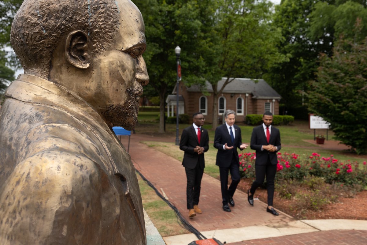 SecBlinken's tweet photo. HBCUs are an integral part of shaping America’s future. It was a pleasure to meet with some of @StateDept's @PickeringProg fellows and @Morehouse students to tour @CAU and @AUCConsortium. It is essential that our workforce reflects the breadth and strength of America’s diversity. https://t.co/cBc813SF9G