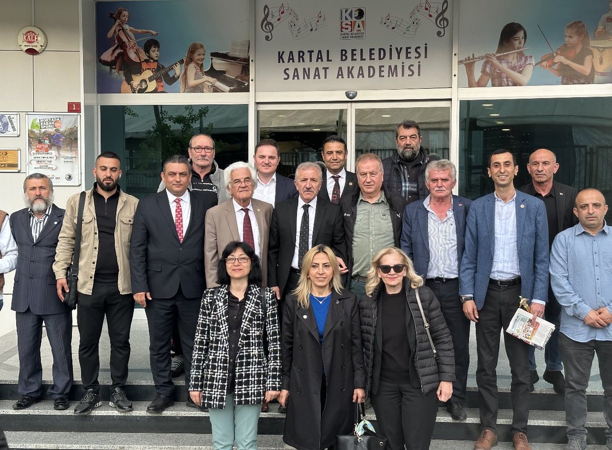 AsimGuner's tweet photo. Kartal ve Çevre Amatör Kulüpler Birliği’ ni @iyiparti Genel Başkan Danışmanımız @vedatbayramtc , il ve ilçe yöneticilerimiz ile birlikte ziyaret ettik.

#TükiyeTarihYazacak https://t.co/zAIdxXGqSi