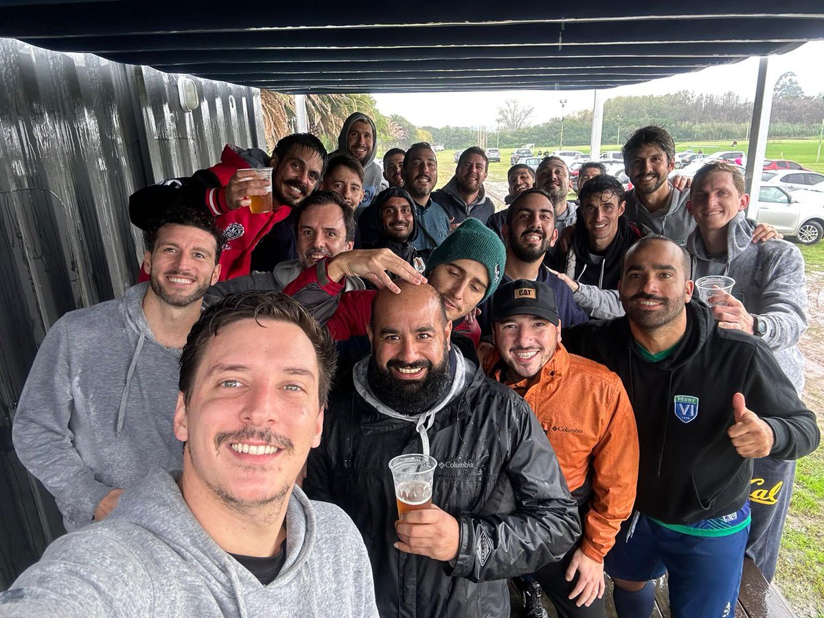 Perry Sexta Universitario tweet media