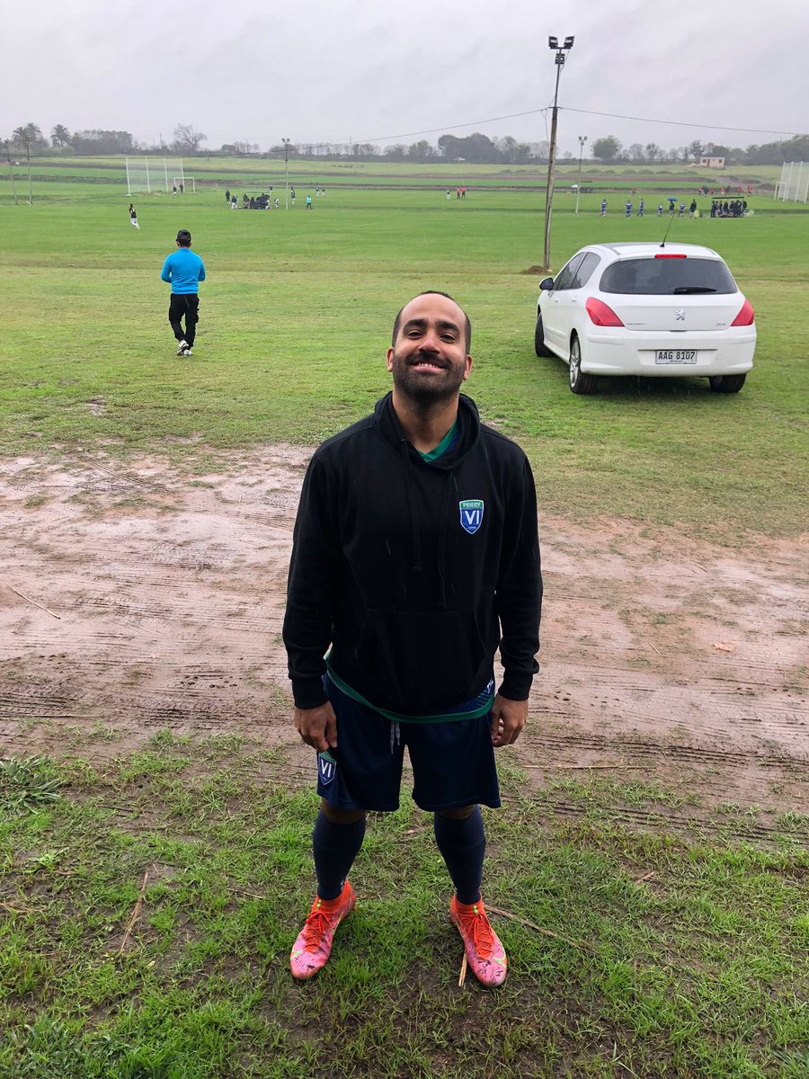 Perry Sexta Universitario tweet media