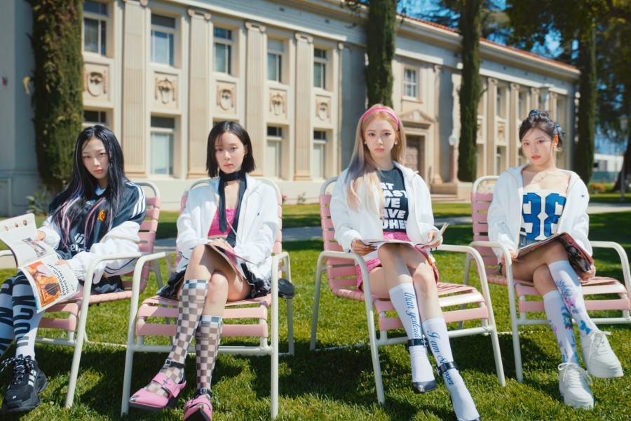 Soompi on Twitter: "WATCH: #aespa Gets Ready For Summer In "Spicy" MV  Teaser https://t.co/ns58y8Z5e4 https://t.co/jVjgHFqblz" / Twitter