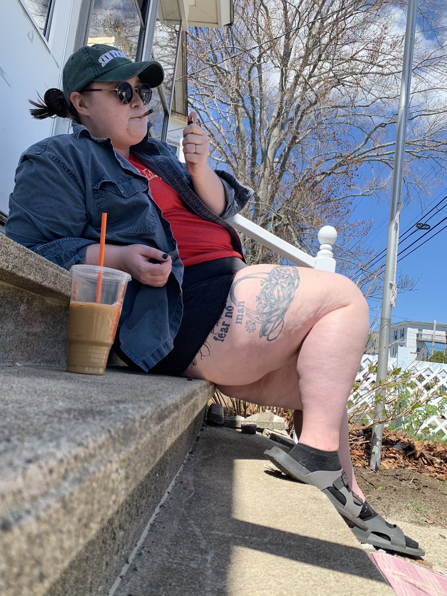 annagraceface's tweet photo. Welcome to shameless gay summer https://t.co/DwUE8X4DZr