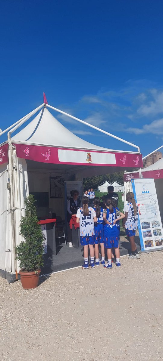 Polizia di Stato tweet media