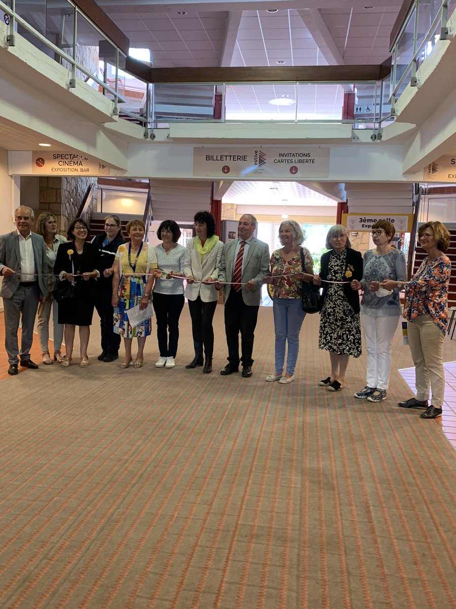 DAriegeGE's tweet photo. De l’Ariège aux Grandes Écoles était ce matin au Salon « Talents de Femmes » organisé par le club @Soroptimist_FdF de Foix. L’occasion pour l’association d’échanger avec les sorops présentes et d’affirmer notre volonté de travailler ensemble.
Merci à toutes ! https://t.co/BlLcYTBG1e