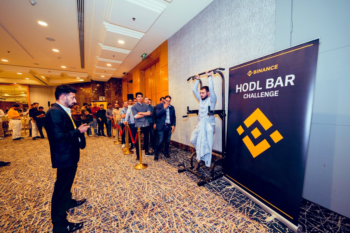 1️⃣
Truly honored to have organized the @Binance  Community Super Meetup in #Jordan 🇯🇴 on May 2nd, 2023. It was incredible to witness the energy and enthusiasm of 375 crypto enthusiasts who came together to learn about the Binance Ecosystem and Crypto.