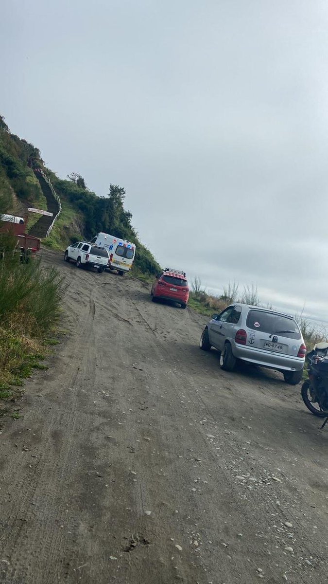 #Quemchi #Chiloé rescate de persona en costa sector #Lluco <a href="/CAPUERTOQUEMCHI/">CapuertoQuemchi</a> y Sur Local junto a lugareños en el lugar