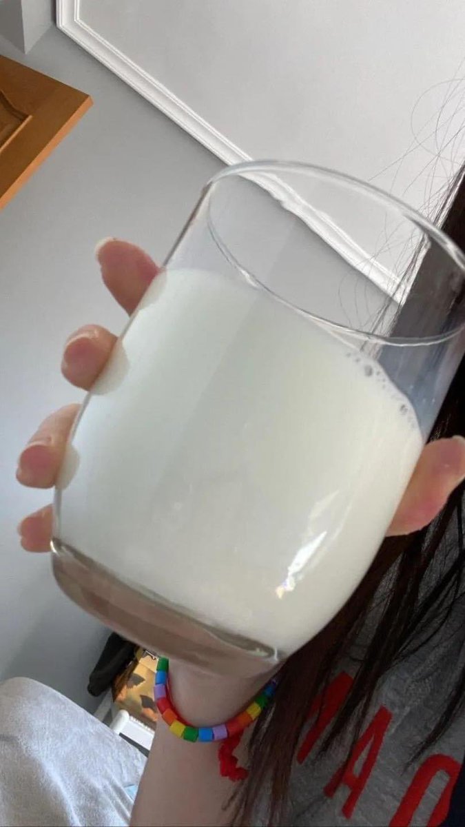 opinião impopular: leite sem nada e gelado é delicioso