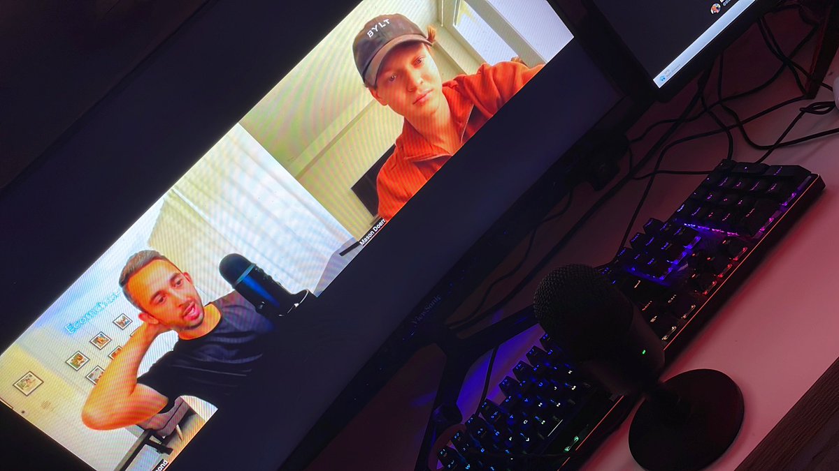 BlessDoesCopy's tweet image. Typical Saturday. While everyone is relaxing…

I’m watching @CardinalMason CopyMBA course. And prepping cold emails to send on Monday.

For those that want to win you have to be on the ball ALWAYS. You can’t slip for even a second. 

I get that now.

Never Stop Grinding. 💪🏾