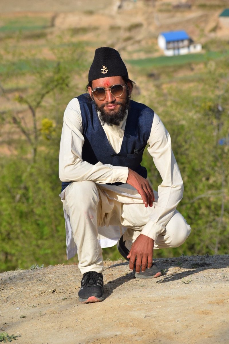 PADAM2060's tweet photo. Like my photo an follow me gyes https://t.co/n9A1Nu2RUq