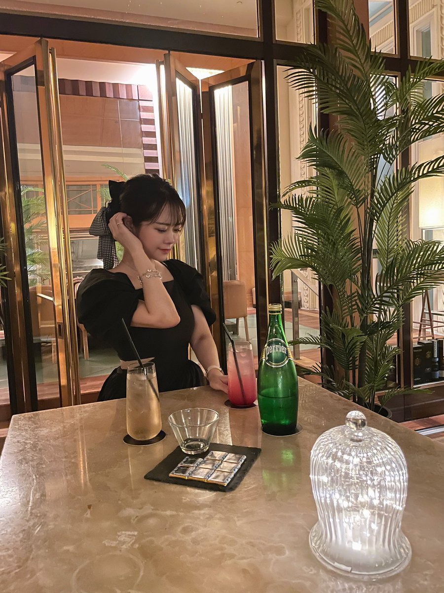 alice_time32's tweet photo. シンガポールから🇸🇬0:32の
 #ありちゃんほー #fullertonhotel  #lastnight https://t.co/dvWZLWyrZK