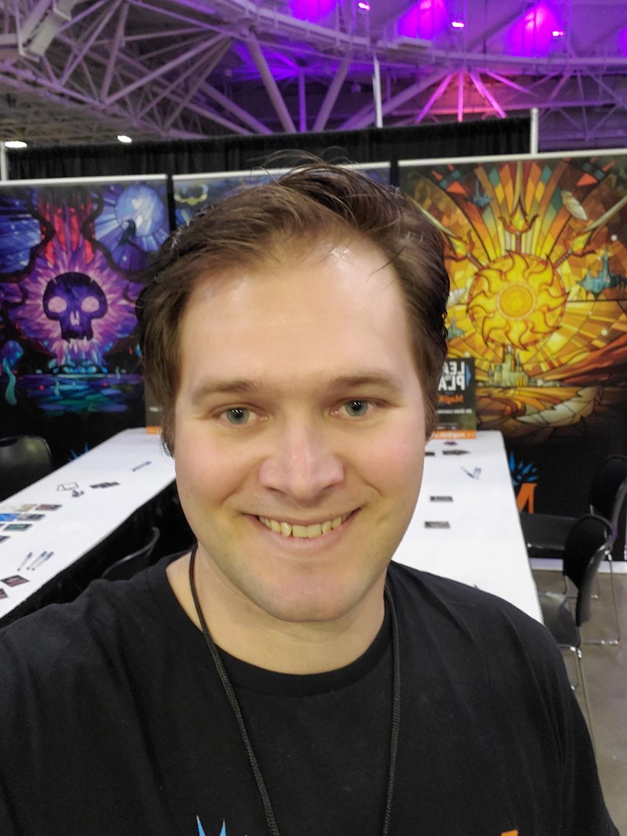 At magic con Minneapolis supporting magikids! Come play some oathbreaker with us! #mtgoath #MCMinneapolis