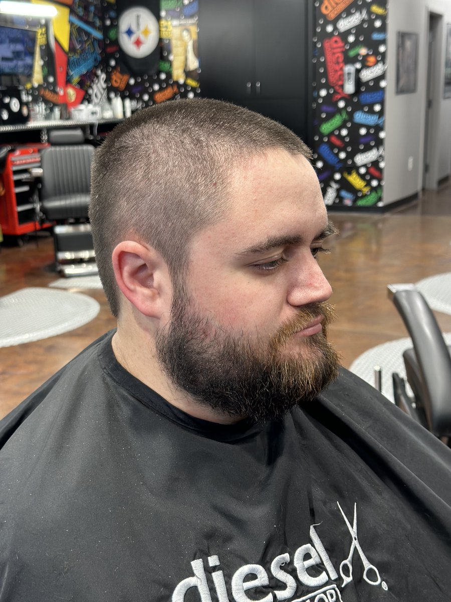 DieselPgh's tweet image. Buzzcuts are back! Call (412-910-9301) or book online.(Cut by Stephen) #baldfade #buzzcut #barbershop #dieselbarbershop #oldskool #andismasters #lawerenceville #pittsburgh