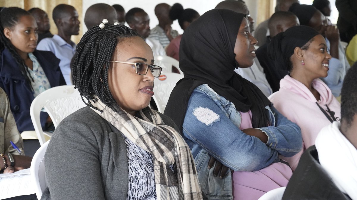 NFPO_Rwanda's tweet photo. Umuyobozi ushinzwe Gukumira no gukemura amakimbirane mu Mitwe wa Politiki asabwa kuba Inyangamugayo, kutaba intandaro y'amacakubiri, kutabogama, kugira ibanga, kugira ubushishozi, gutega amatwi, kwirinda amarangamutima. https://t.co/arvl8EX3ec