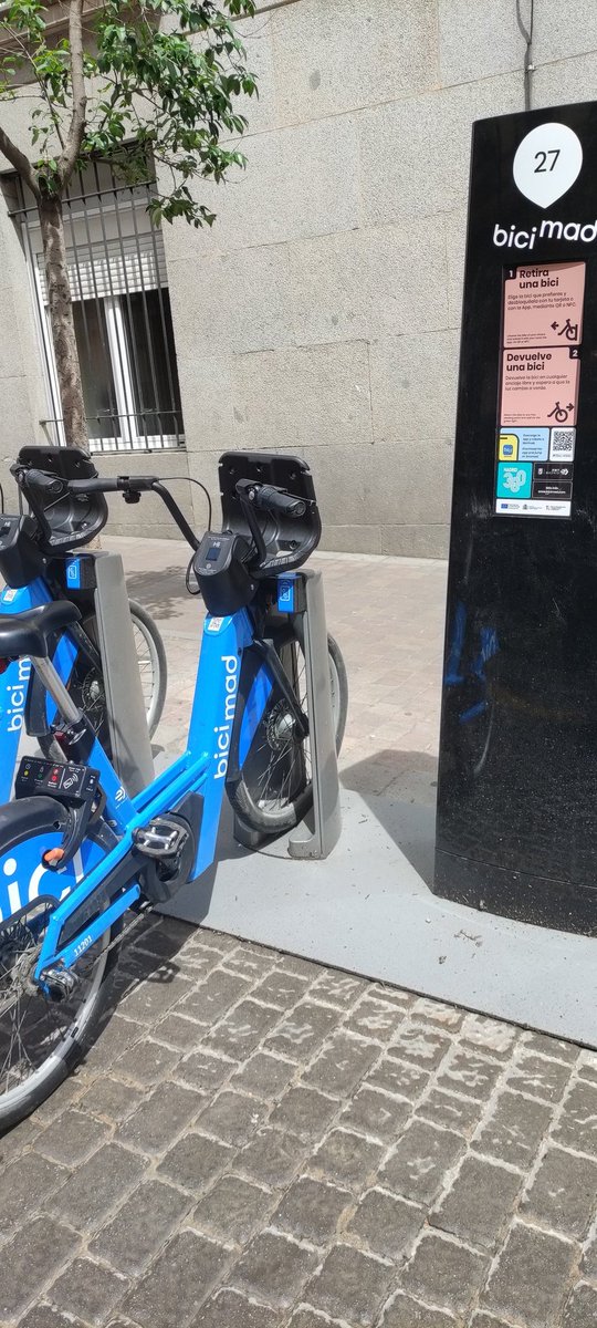 Desde el miércoles 3 con mi usuario bloqueado y bici perfectamente aparcada. En att. telefonica me dicen que en 48 horas estará resuelto. <a href="/bicimad/">bicimad</a> <a href="/MADRID/">Ayuntamiento Madrid</a> <a href="/EMTmadrid/">EMT Madrid</a> <a href="/AlmeidaPP_/">José Luis Martínez-Almeida</a> aún sigo esperando a que lo resolváis. Yo desde luego lo resolveré en las urnas.