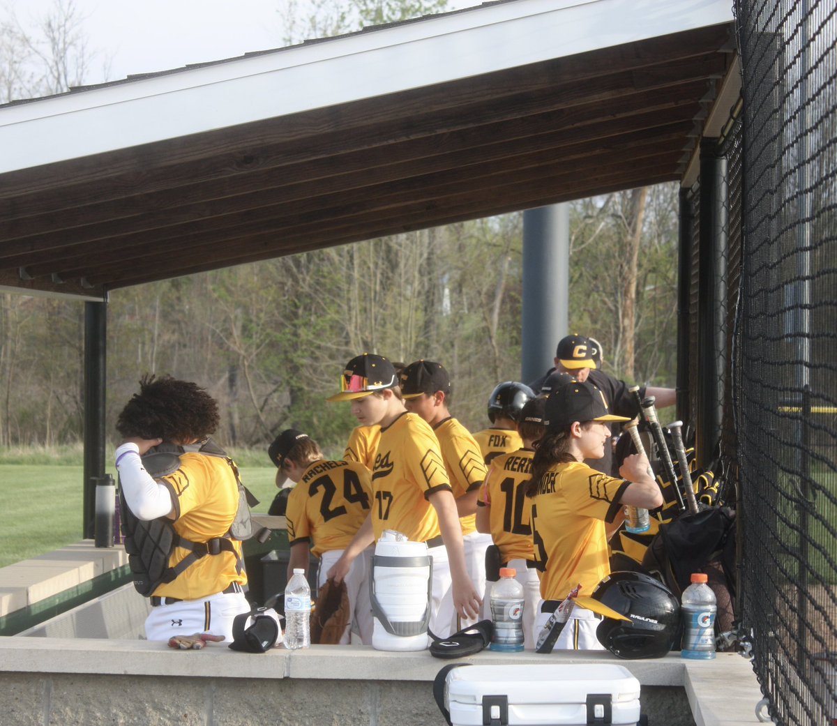 CanesGL29's tweet photo. 2-0 in pool play Friday night. Championship bracket starts at 5:30 tonight. https://t.co/r90WmfTZzB