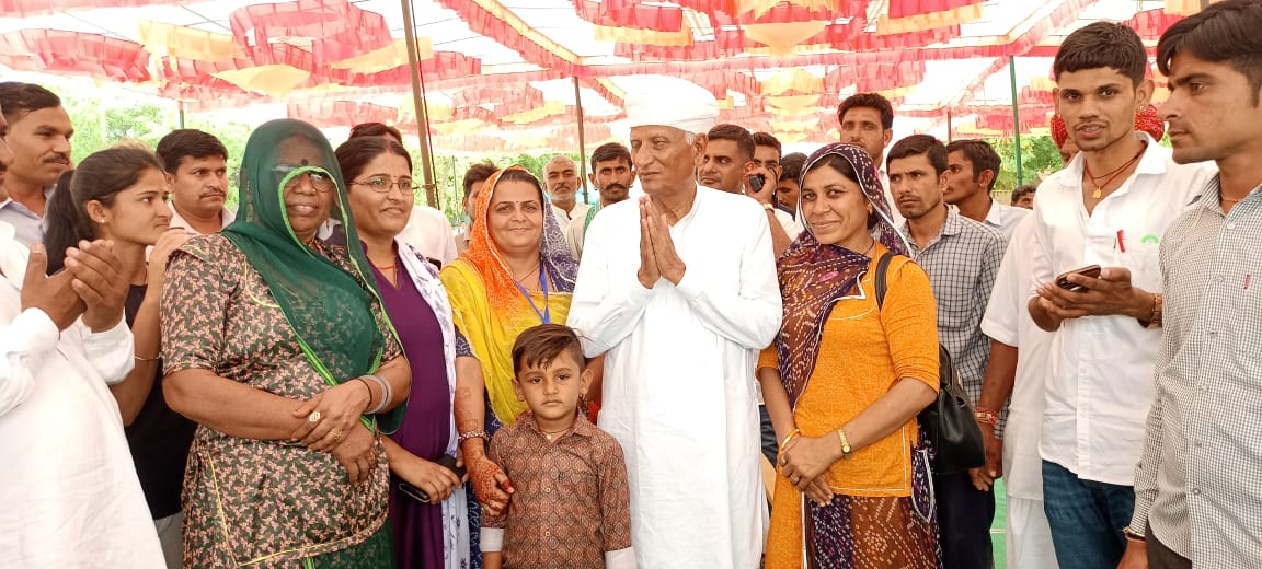 रुके नहीं है कदम.. ना ही हिम्मत हारी है... जब तक न्याय नहीं मिलेगा ये संघर्ष जारी है.. 
#anm_gnm2013_को_नियुक्ति_दो 
<a href="/ashokgehlot51/">Ashok Gehlot</a> <a href="/RajCMO/">CMO Rajasthan</a> <a href="/Hemaram_INC/">Hemaram Choudhary</a> <a href="/PoonamSharrma_/">Poonam Sharma Solanki🇮🇳</a> <a href="/dsrajpurohit291/">Doonger Singh</a> <a href="/BalwanPoonia_/">Balwan Poonia</a>