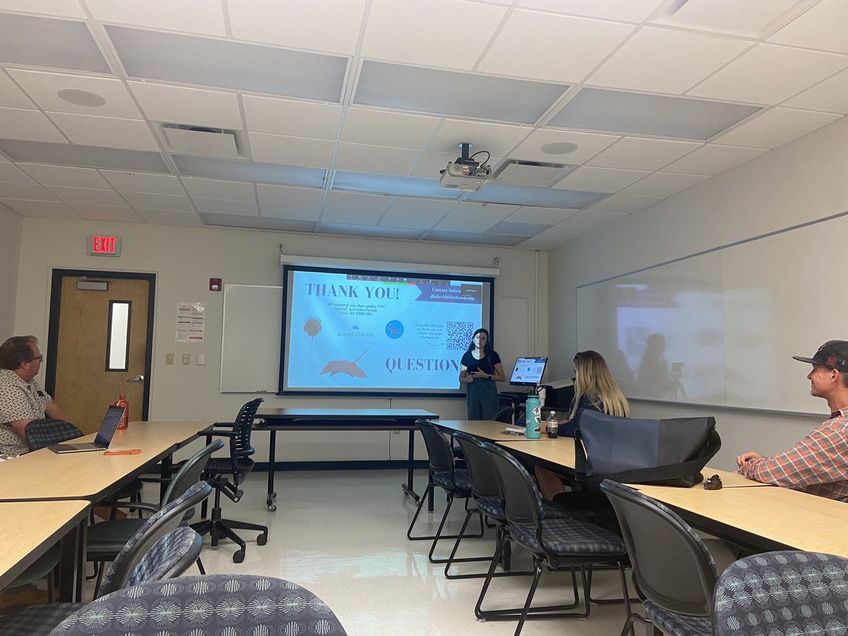 dylan_jammin's tweet photo. This past Thursday I successfully defended my undergraduate thesis, The Ecological Implications of Maze Learning in Horseshoe Crabs, Limulus polyphemus.

I am so proud and grateful for reaching this milestone and so excited for what the future of my research career holds! https://t.co/EWh9vdFurl
