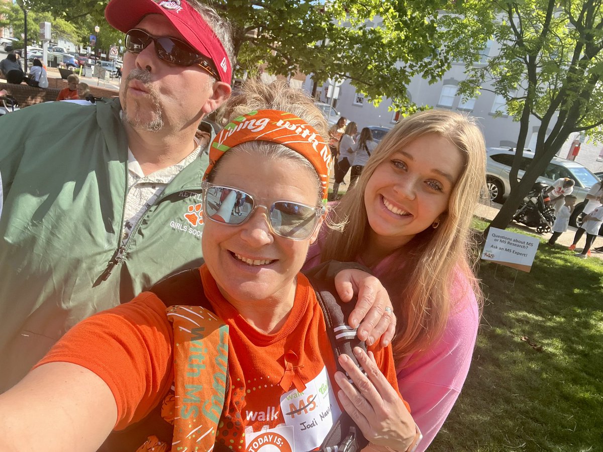 Jodijsings's tweet photo. Awesome morning at the Walk MS event in Manassas, thanks to everyone who donated to the event 🧡#msisbs https://t.co/ZZ4G6JXmvZ