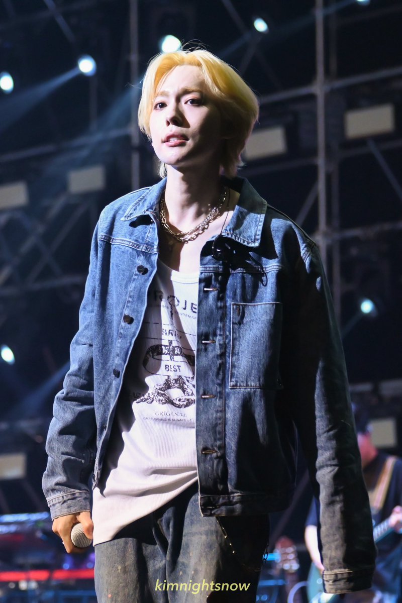 KIMNIGHTSNOW's tweet photo. 230506 어썸스테이지 #김진우 #위너 귀엽게 생겼어요🎈 https://t.co/Pgpf5KFo4A