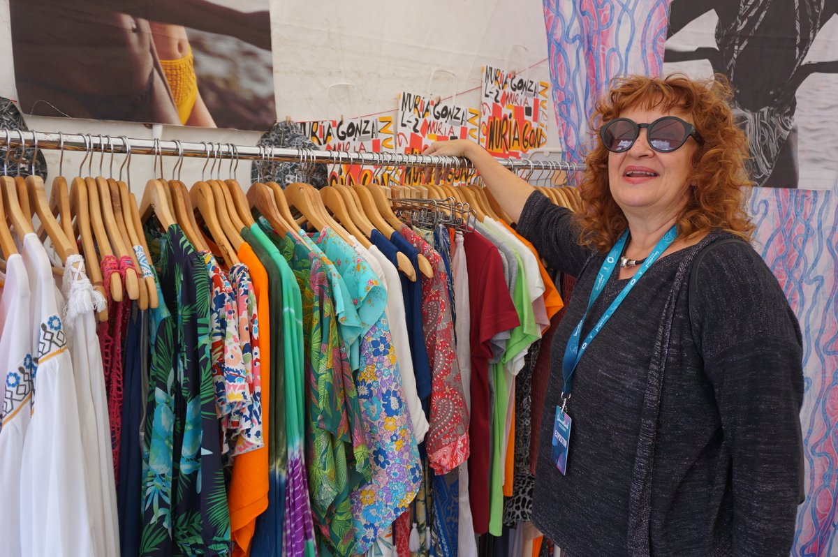 GranCanariaMC's tweet photo. #GranCanariaSummerland 🐠 ¡Toca TALENTO! 🐠 Firmas pertenecientes al sello @GranCanariaMC muestran sus espectaculares diseños en la zona expo de esta quinta edición de 🌴Summerland, vive el verano🌴. ¡No te las pierdas!
#GranCanaria #Modacalida #Moda https://t.co/YcFisTGWVB