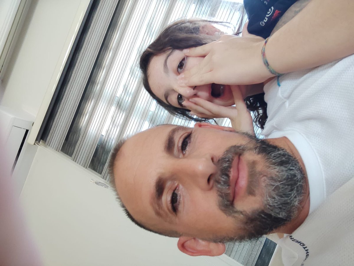 ozandagli78's tweet photo. Kızlarımla çocuk olurdum, eşim hep evdeki 3. Çocuk derdi. Şimdi ise hayatını kaybeden 36. Kişiyim. 
#isiasortakdavamız https://t.co/lQOZraSvEL