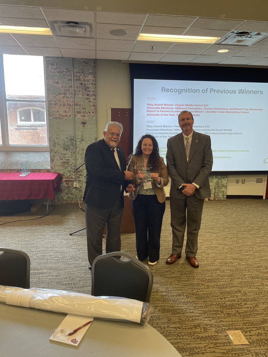 LudleyJ's tweet photo. Congratulations to Mrs. Lackey and the @Greer_Middle SIC for being honored today for being the 2022 Riley Award State Winner!! @slackeygms @gcschools https://t.co/R6XFFRJ8tH
