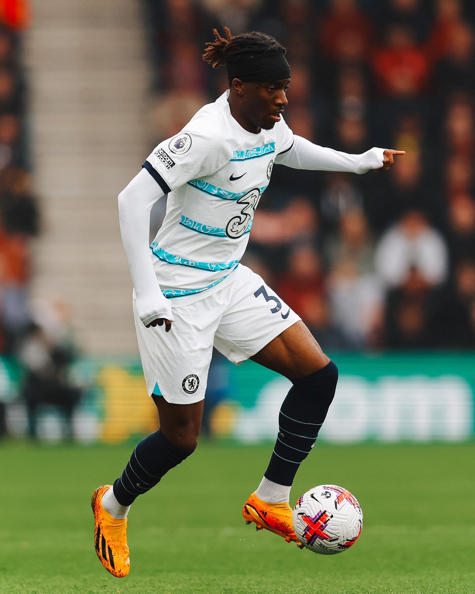 idextratime's tweet photo. #EPL
FT : Bournemouth 1-3 Chelsea

⚽ Vina 21'
-
⚽ Gallagher 9'
⚽ Badiashile 82' 
⚽ Joao Felix 86'

Akhirnya menang njir.. 😭😂😭😂 https://t.co/PlJC67W7i3