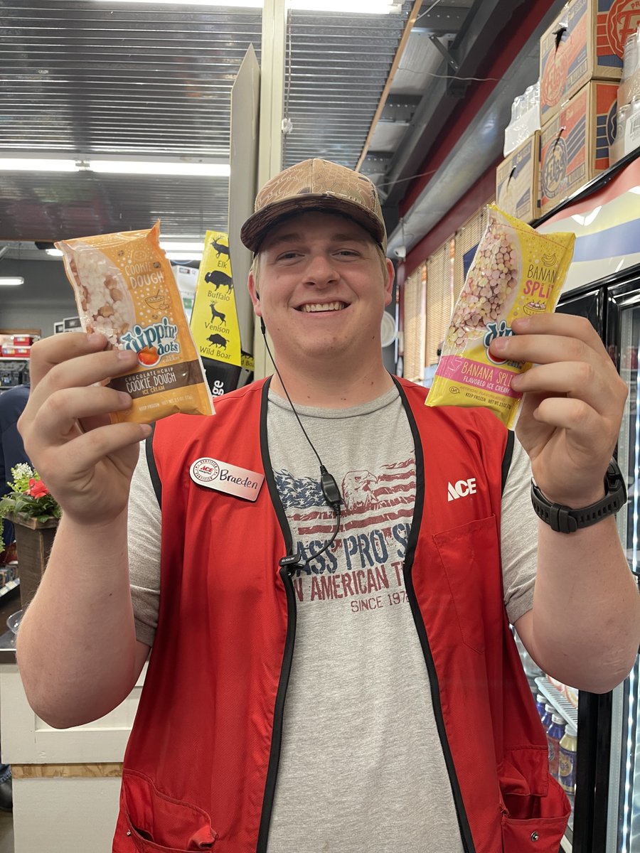 Henkles's tweet photo. Warmer weather means you’ll be searching for ways to cool down 😎 Don’t forget about one of the newest additions to Henkle’s “snack-shack”—Dippin Dots! 😋

#dippindots #locallyowned #supportlocal https://t.co/4fhMREYD0j