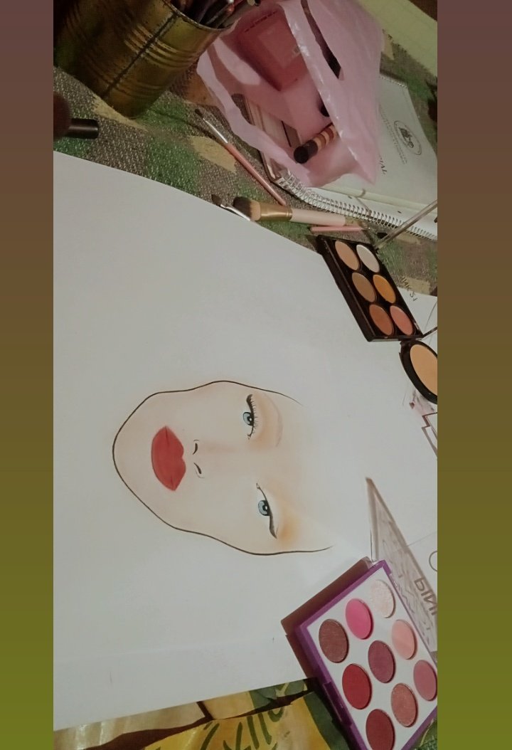 heroinxsun's tweet photo. Tp de maquillaje.
Por esto pido una espalda nueva.
#facechart #maquillaje #makeupartist #makeuplooks #50sWomen #MarilynMonroe https://t.co/wDWl38nLNm