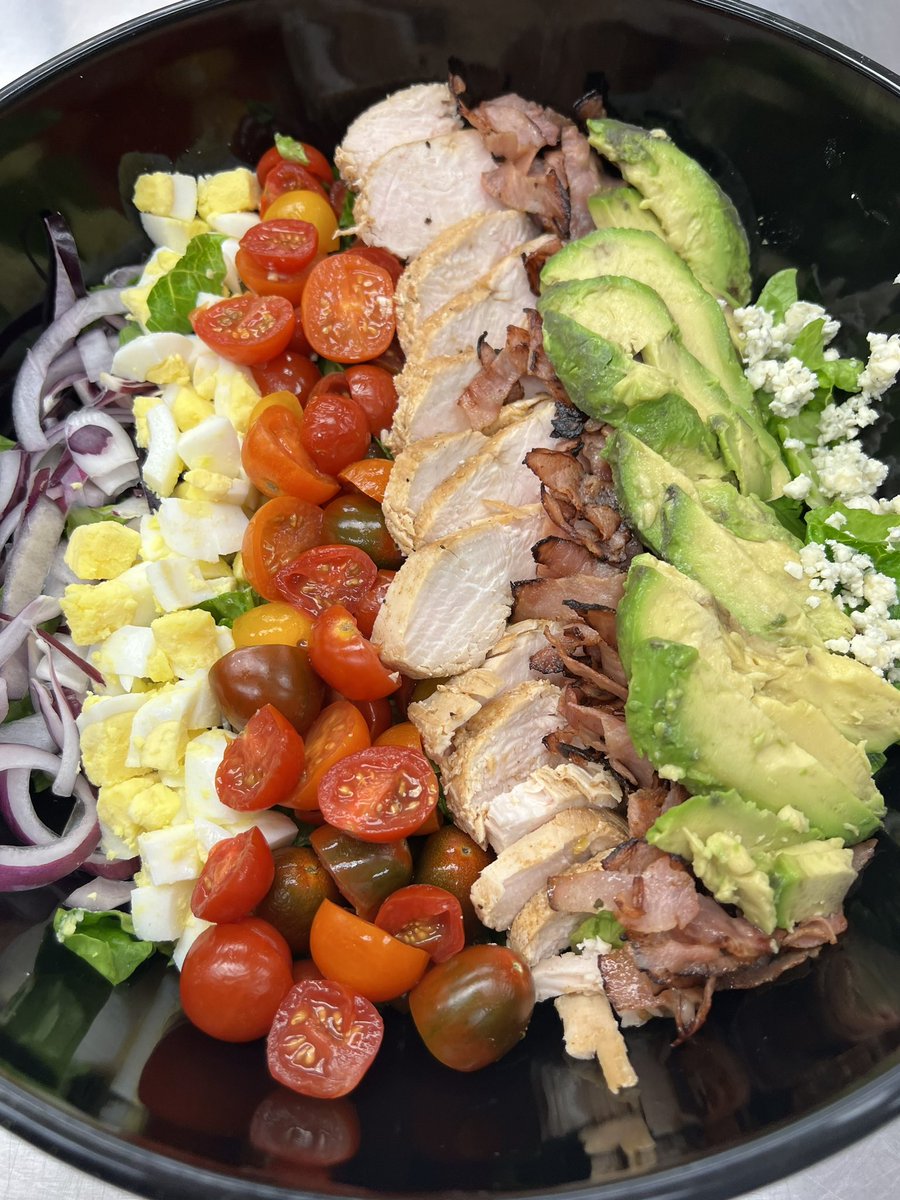 LVCulinaryArts's tweet photo. Cobb Salads for the win made by Culinary II students @LaderaVistaJH  this week! #Createdelicious #LVCulinaryArts @FullertonSD #FSDlearns https://t.co/6w8gNozI0t