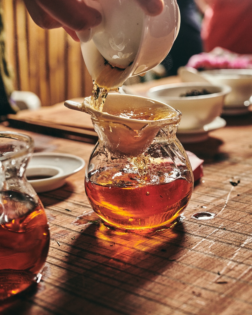 teadrunknyc's tweet image. We hope your cup overflows with joy, rejuvenation, and plenty of delicious tea this weekend! 🍃

#TeaHappiness #Abundance #OverflowState #TeaCountry 

📸: @lovebryan