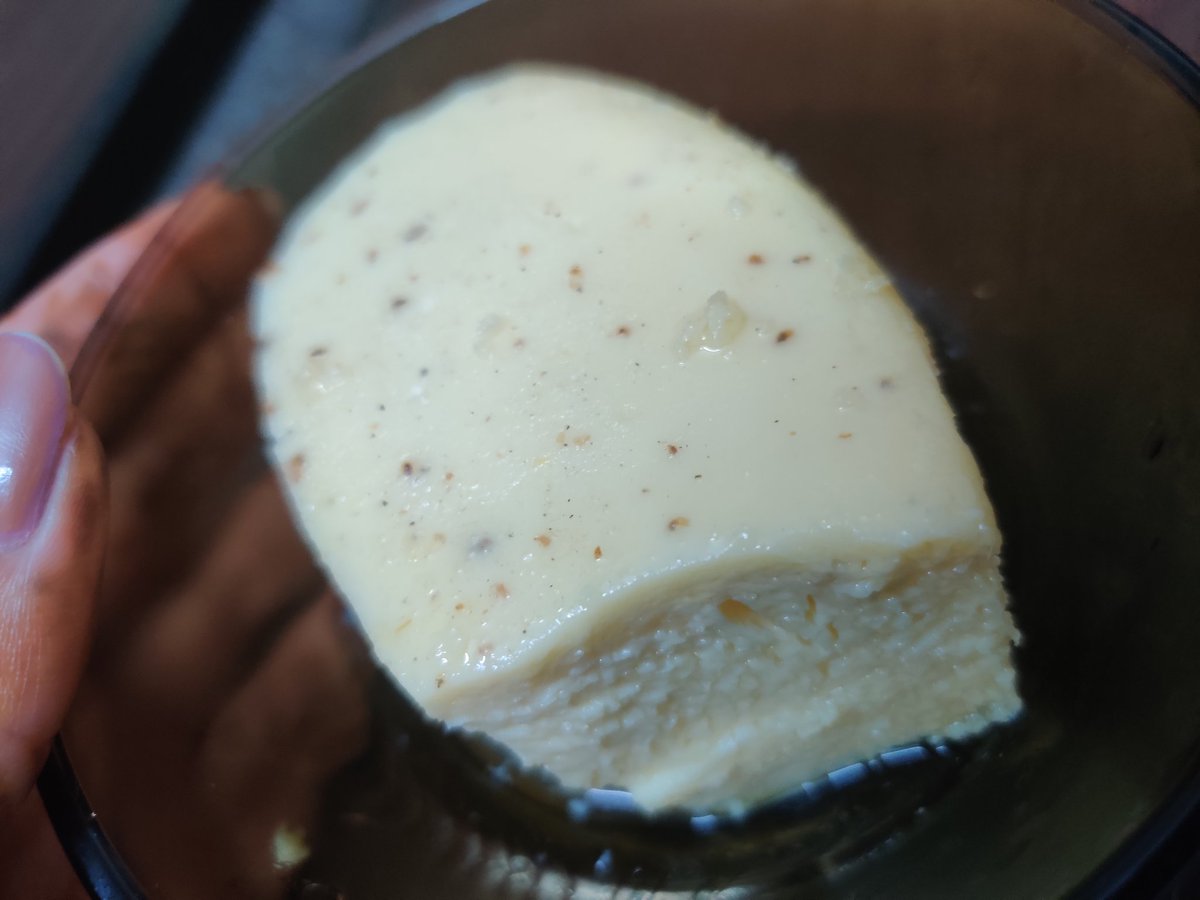 Who else likes 'ಗಿಣ್ಣು' (ginnu)?

For people who are unaware:
An age old rural dessert made from lactating cow’s milk known as colostrum milk which the cow produces for the 1st few days after it delivers a calf . It is known as  Ginnu in Kannada & as ‘Posu’, ‘Junnu’ etc.