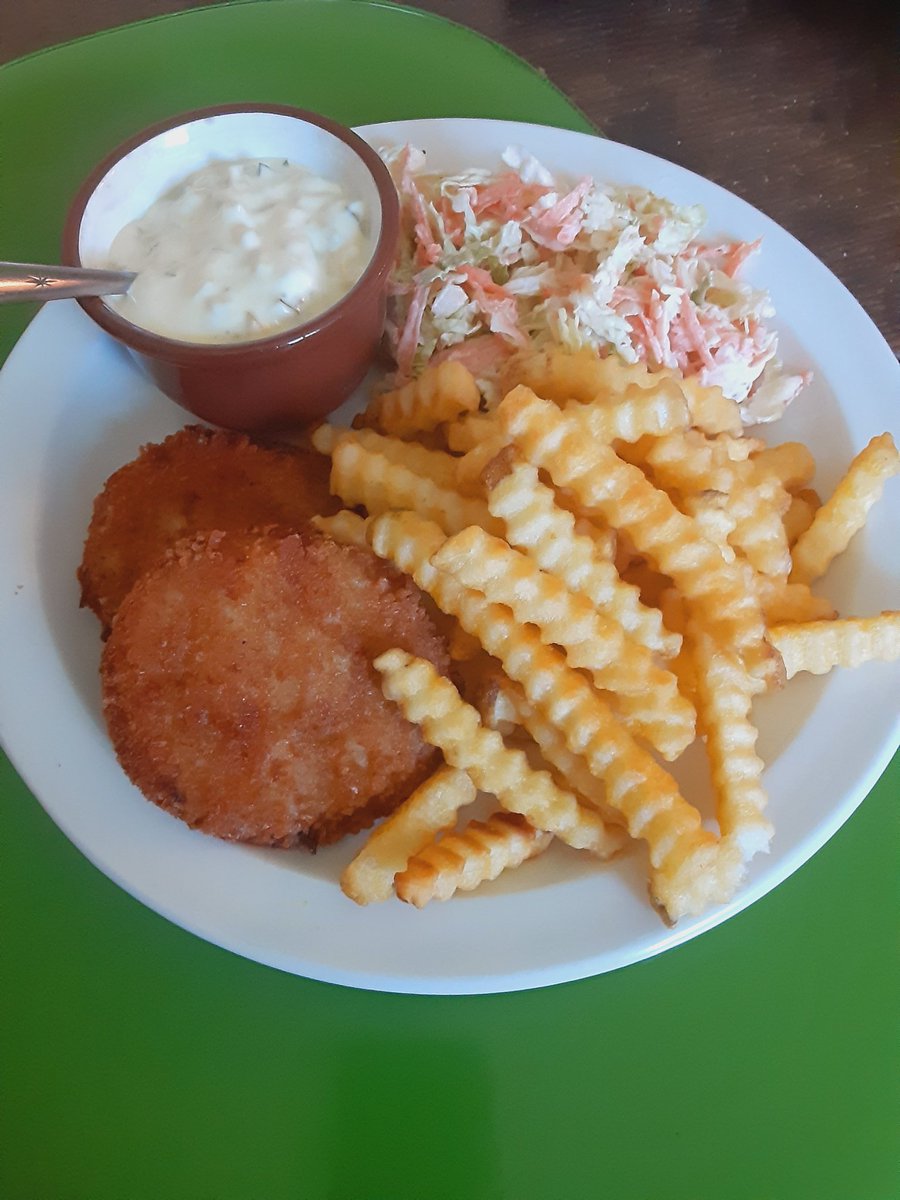 #clamcakes
#tartarsauce ( homemade )
#coleslaw ( homemade )
#frenchfries 

😘