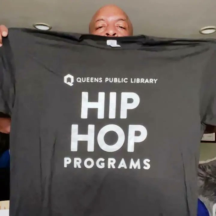 QPLNYC's tweet photo. 🎧 Join #QPLHipHop Coordinator @VideoMusicBox on the QPL Instagram page on Saturday, May 6 at 1PM for his All Vinyl 45s #HipHop and Soul Brunch! https://t.co/NVHrb3CHNT 🎧 #VMB40 #HipHop50 #HipHop50CALM https://t.co/7Ojn13ogLV