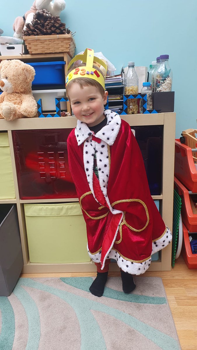 NoteWorthyDad_'s tweet image. I hope you are all having a great #coronation weekend. Charlie has got right into the spirit with his fancy dress.

#parentingblogger #ParentingTips #parentsupport #ParentingInspiration #NoteWorthyDad #blog #king #kingcharles #fyp
