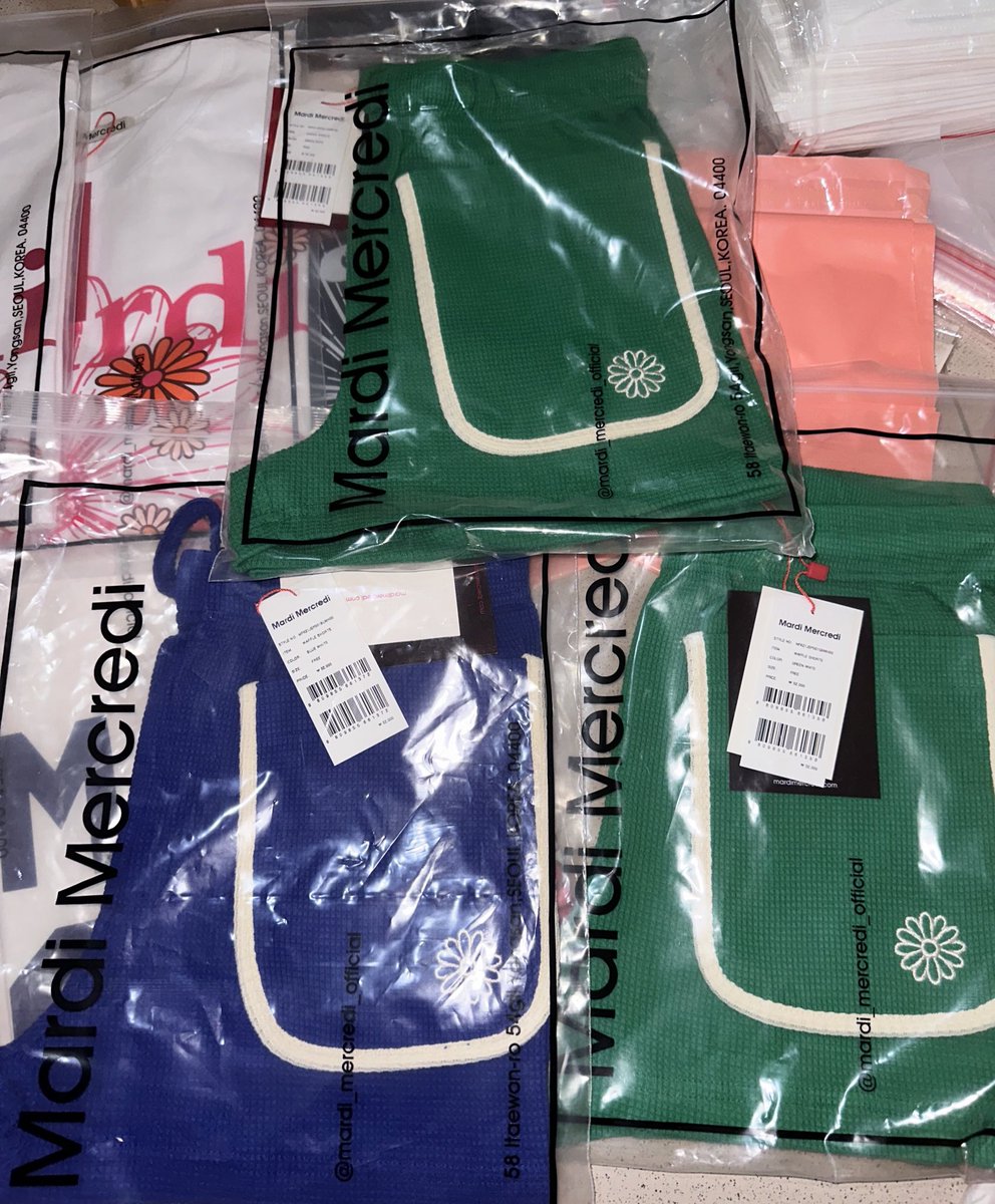 Nifty94sh's tweet photo. พร้อมส่ง 🌼

Mardi mercredi 🚚ส่งฟรี
◌ กางเกงสีเขียว ว่าง 1   1990฿

🛒 สั่งซื้อทาง dm 

#พร้อมส่งเสื้อเกาหลี #พรีออเดอร์เกาหลี #เสื้อผ้าเกาหลี #กดเว็บเกาหลี #mardi https://t.co/YZdyAhbrCZ