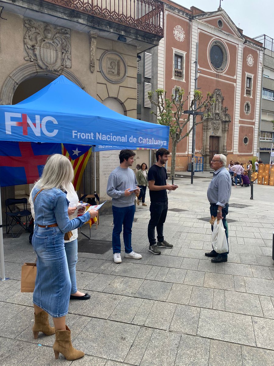 FNC_Mataro's tweet photo. Gràcies a tots els mataronins que han mostrat la seva voluntat de #ferFront amb nosaltres aquestes pròximes #Municipals2023. Ens omple de goig saber que hi ha cada vegada més persones que valoren la nostra feina i que tenen dipositades moltes il·lusions amb el nostre projecte. https://t.co/5CXwWujxY2
