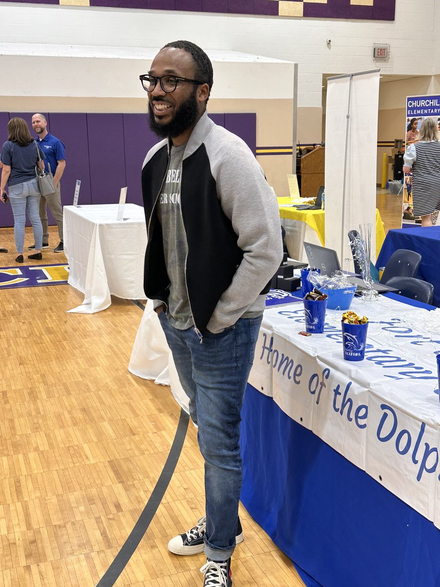 FtBelvoirES (@ftbelvoires) on Twitter photo We love our students and staff! Come see us today at the FCPS Job Fair at Lake Braddock Secondary School! <a href="/fcpsnews/">Fairfax Schools 🌟</a> <a href="/fcpsr3/">FCPS Region 3</a> We love our students and staff! Come see us today at the FCPS Job Fair at Lake Braddock Secondary School! <a href="/fcpsnews/">Fairfax Schools 🌟</a> <a href="/fcpsr3/">FCPS Region 3</a>