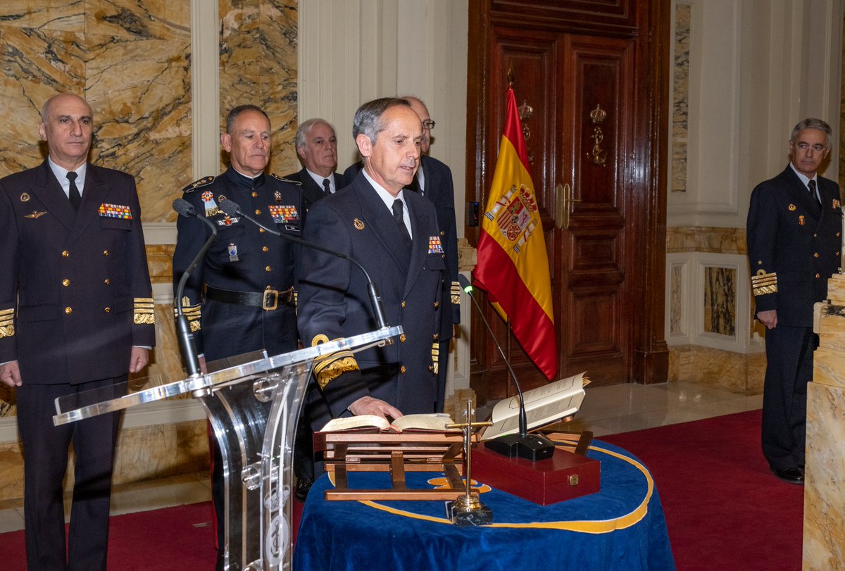 Armada_esp's tweet photo. Ayer tuvo lugar el acto de toma de posesión como Almirante Jefe de Personal de la Armada #ALPER, del almirante Gonzalo Sanz Alisedo. 

El acto fue presidido por el Almirante Jefe de Estado Mayor de la Armada, el almirante general Antonio Piñeiro Sanchez. 

#SomosLaArmada ⚓️🇪🇸 https://t.co/VyRA8LPk44