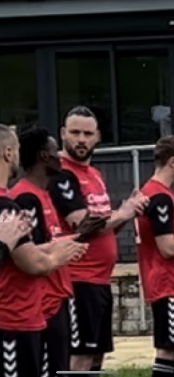 felixbrittain's tweet photo. @LeePGriffin @highridgefc @thornburytownfc Cheers for the guard of honour Griff dog. #WeAreTheChampions 😂😂😂 https://t.co/Wi9hkU8lnH
