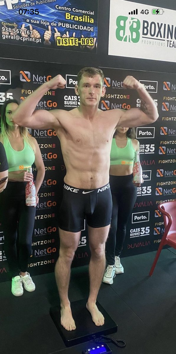 derrymathews23's tweet photo. Il never forget the first day he walked in the gym about 8 stone over weight Fast forward 2 years your making your pro debut WHY BECAUSE YOU DESERVE TO you have worked your arse off to be here now go enjoy it ❤️.
Won numerous amateur titles now go win some pro ones #fergo https://t.co/IwAPZApN6D