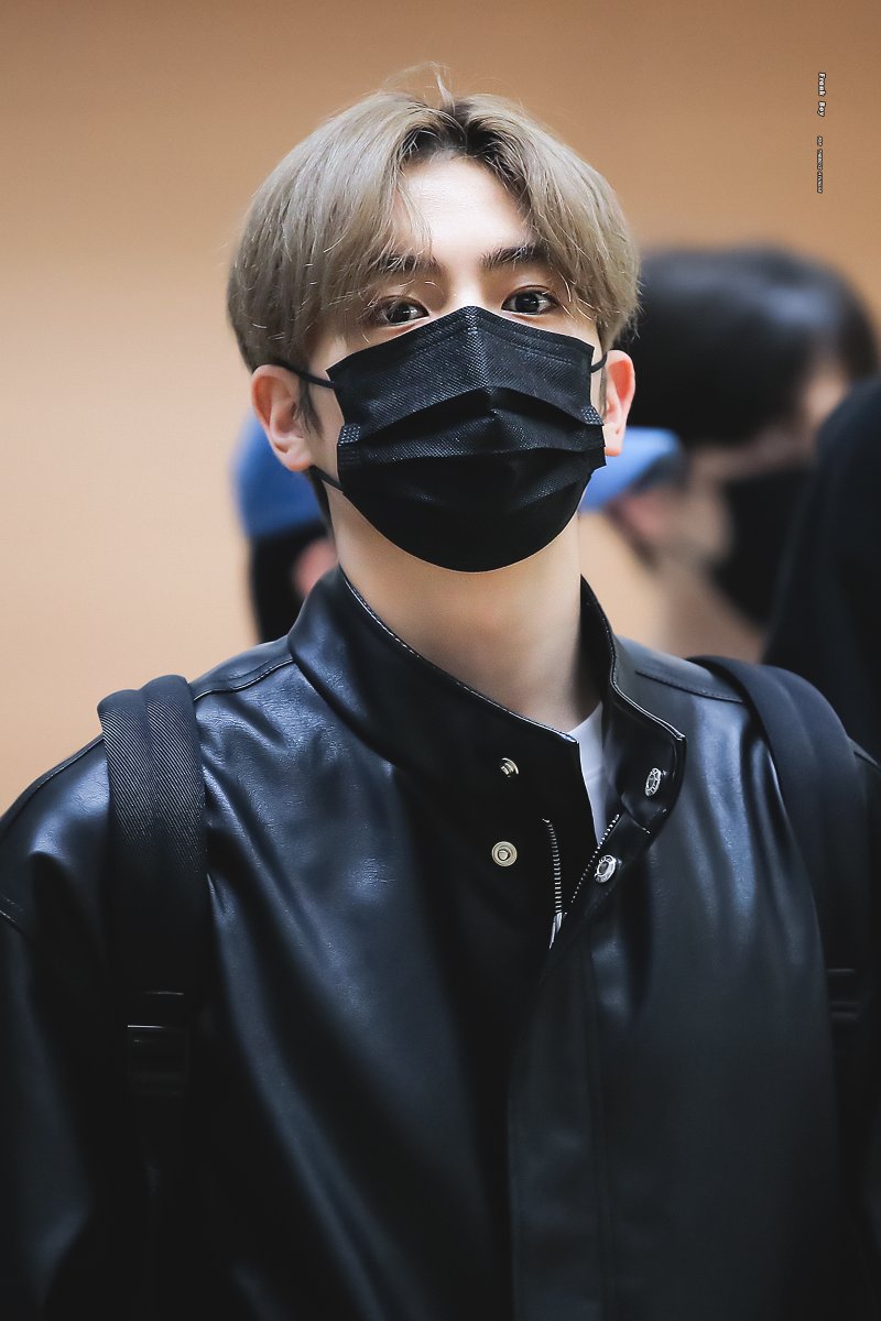 230412

#더보이즈 #THEBOYZ #TBZ
#현재 #HYUNJAE #이재현